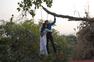 Divyanka Tripathi and Karan Patel Shooting a Scene of Yeh Hai Mohabbatein