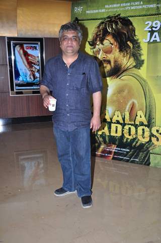 Swanand Kirkire at Trailer Launch of 'Saala Khadoos'