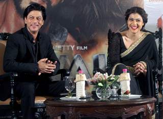 Shah Rukh Khan and Kajol for Promotions of 'Dilwale' at Kolkata