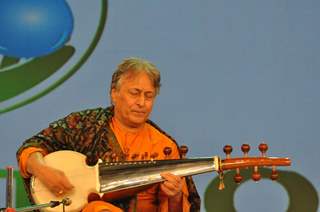 Ustaad Amjad Ali Khan at NDTV Cleanathon