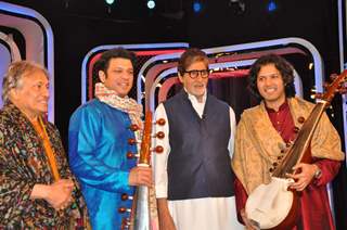 Big B with Amjad Ali Khan and his sons Amaan and Ayaan at NDTV Cleanathon
