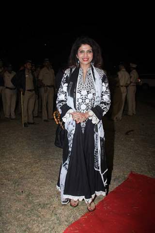 Varsha Usgaonkar at Umang Police Show 2016