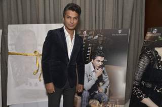 Vikram Phadnis Poses With Her Poster at Roopa Vohra's Calendar Launch