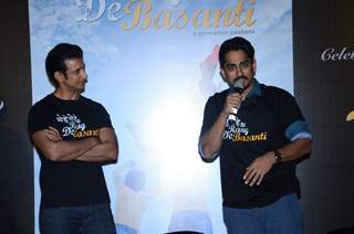 Siddharth and Sharman Joshi at Reunion of 'Rang De Basanti Team' for 10years Celebrations