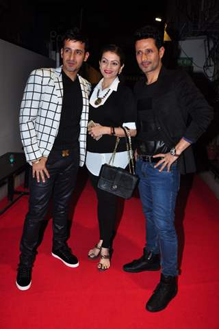 Manmeet Singh and Harmeet Singh with Prachi Shah at  Success Bash