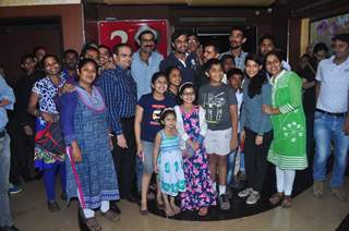 Sikander Kher and Manish Paul with Audience at Special Screening of Tere Bin Laden: Dead or Alive