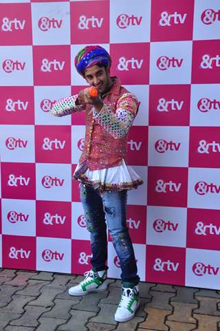 Vishal Vashishtha with &TV Celebrating Holi