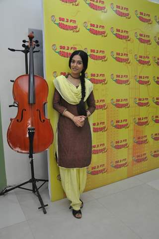 Amrita Rao Promotes Meri Awaz Hi Pehchaan Hai' on Radio Mirchi