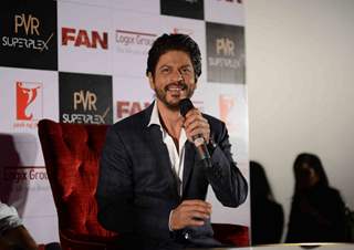 Shah Rukh Khan at Press Meet of 'Fan' in Noida