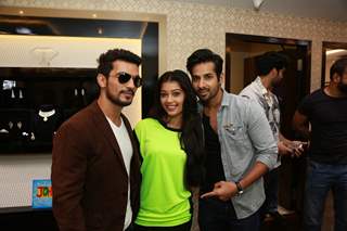 Arjun Bijlani and Digangana Suryavanshi at the The Launch Soiree of Johri by Amaze Jewels