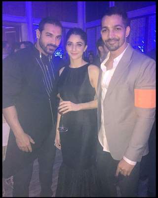 Mawrah Hocane and Harshvardhan Rane poses with John Abraham at a party!