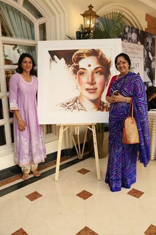 Priya Dutt at Nargis Dutt Foundation's Art Event