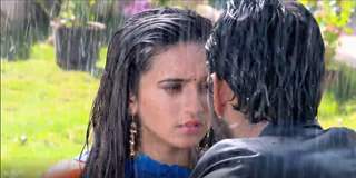 Atharva and Vividha romance Finally Empowers in Jaana Na Dil Se Door