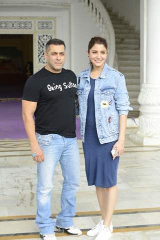 Salman Khan and Anushka Sharma at 'Sultan' press meet at Panvel