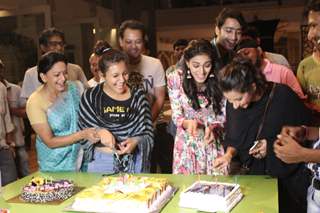 Shaheer and Erica celebrates completion of 100 episodes of 'Kuch Rang pyar Ke Aise Bhi'