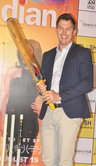 Brett Lee Promotes 'Unindian' at Oberoi Mall