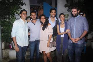 Ritesh Sidhwani along with Nitya and Sidharth parties with 'Bar Bar Dekho' team
