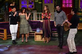 Akshay Kumar, Ileana, Esha Gupta & Raghav Sachar Promotes 'RUSTOM' at The Kapil Sharma Show