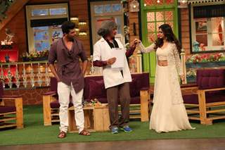 Jennifer Winget and Kushal Tandon visit on the sets of 'The Kapil Sharma Show'