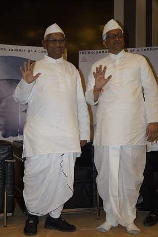 When Real Anna Hazare and Reel Anna Hazare came together