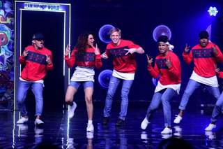 Aashka and Brent performing with 'I am Hip Hop' crew on the sets of Nach Baliye 8