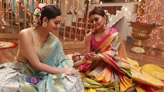 Manasi Mehndi Pics from Yeh Rishta Kya Kehlata Hai