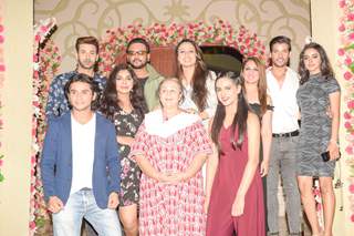 Sargun Kaur, Gautam Vig, Munisha Khatwani, Gauri Tonk and Farida Dadi at Tantra show Launch Party