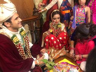 Parul Chauhan and Chirag wedding rasam at ISKCON temple