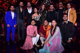 'Simmba' cast with Indian Idol 10 contestants