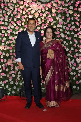 Chetan Bhagat at Kapil Sharma and Ginni Chatrath's Reception, Mumbai