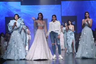 Lisa Haydon snapped at Lakme Fashion Week