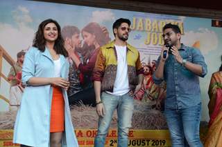 Sidharth Malhotra and Parineeti Chopra at the promotions of Jabariya Jodi