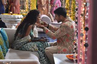 Kunal and Kuhu Mehendi Ceremony Pictures from Yeh Rishtey Hai Pyaar Ke