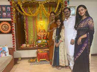Rekha Gour- Rohitashv Gour- Giti Gour- Sanjiti Gour welcomes Ganpati at their house