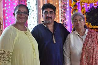 Rupal Patel, Rajan Shahi, Deepa Shahi welcomes Ganpati