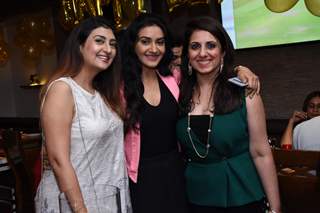 Juhi Parmar, Rati Pandey,  Munisha Khatwani