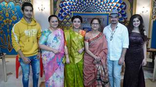 Karan Manocha, Vandana Vithlani, Mamta Verma, Sarita Joshi, Jyoti Gupta, Urvi Singh