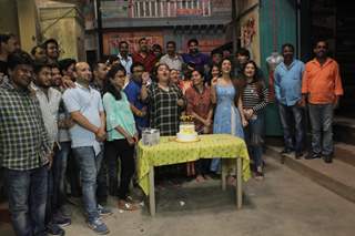 Hiba Nawab, Nikhil Khurana, Raashi Bawa and the cast of Jija ji Chhat Par Hai