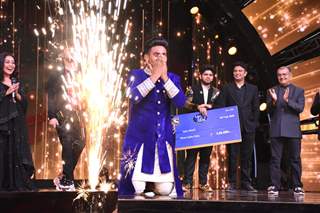 The splendid gala of the  finale of Indian Idol season 11