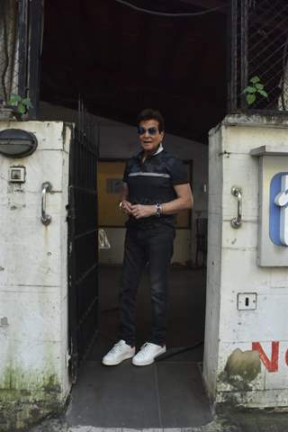 Jeetendra snapped at clinic in Juhu