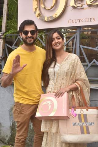 Ishita Dutta, Vatsal Sheth snapped at Juhu