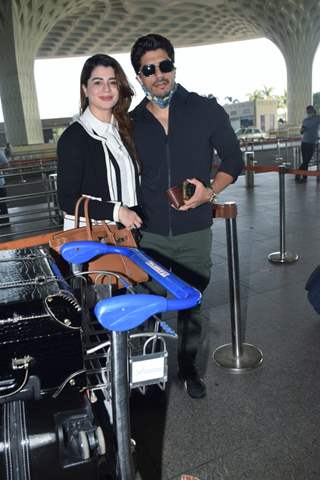 Kainaat Arora snapped at airport