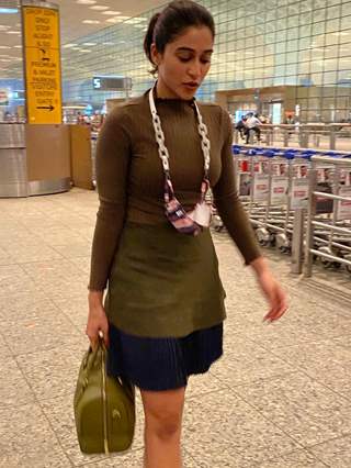 Regina Cassandra snapped at airport