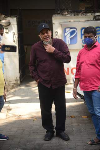 Dharmendra snapped at Dental clinic in Juhu