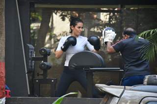 Mandana Karimi spotted at a gym