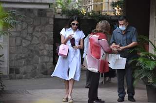 Babita Kapoor at Kareena Kapoor's house, Bandra