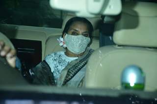 Shabana Azmi visits Dilip Kumar's residence