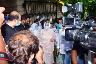 Saira Banu at Dilip Kumar's last rites