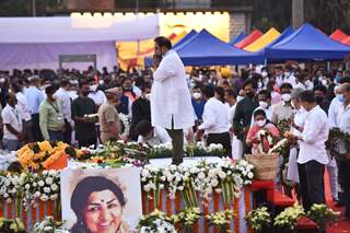 Lata Mangeshkar last rites