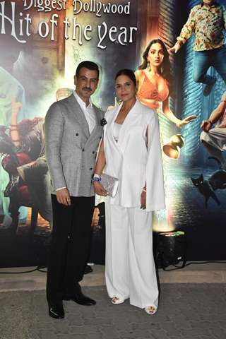 Ronit Roy and wife Neelam Singh spotted Bhool Bhulaiyaa 2 success party 